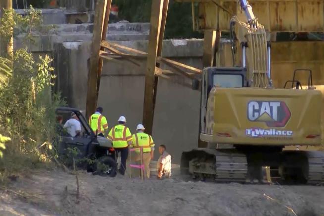 3 Killed, 4 Critically Injured in Mississippi Bridge Collapse