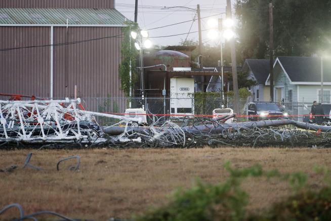 Houston Helicopter Crash Kills 4, Takes Out Radio Tower