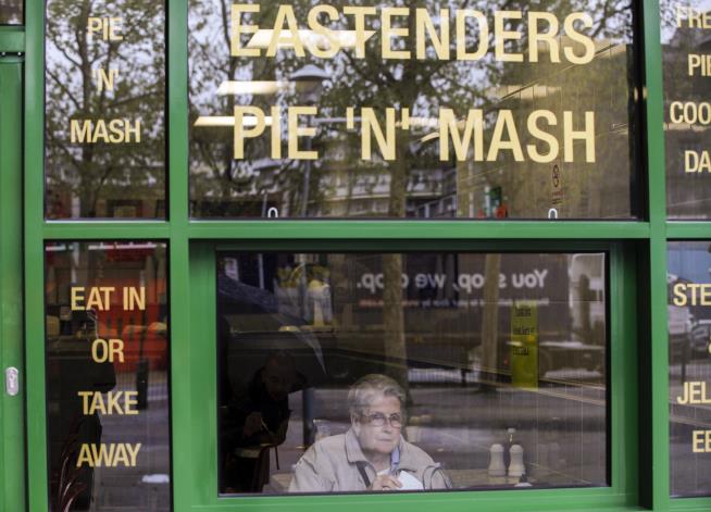 British MP Seeks Protected Status for Pie and Mash