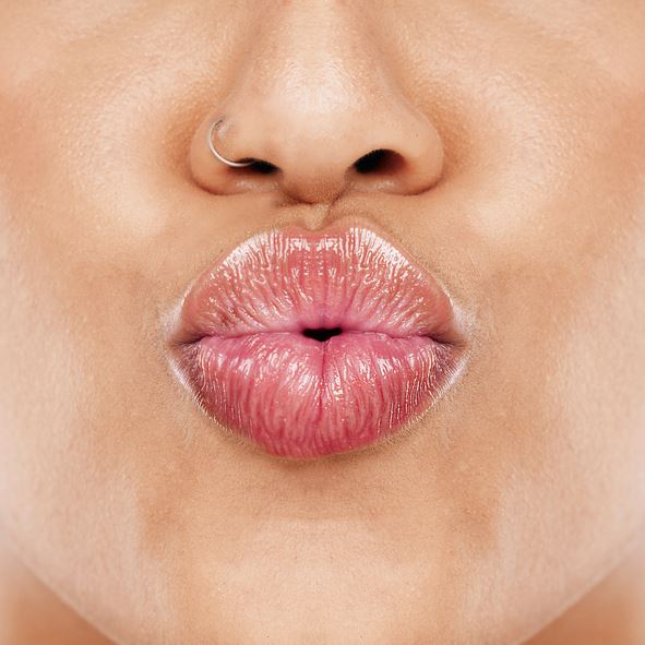 'Final Kiss Hypothesis' May Explain Our Smooching