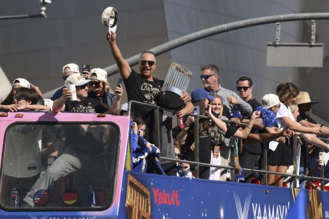 Dodgers Get a Parade This Time