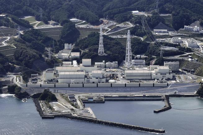 Reactor Restarts 13 Years After Fukushima, Then Shuts Down Again