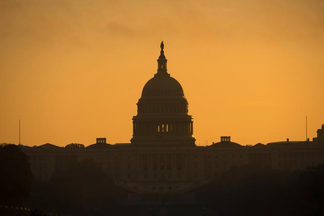 Man With Flare Gun, Blowtorch Arrested at Capitol