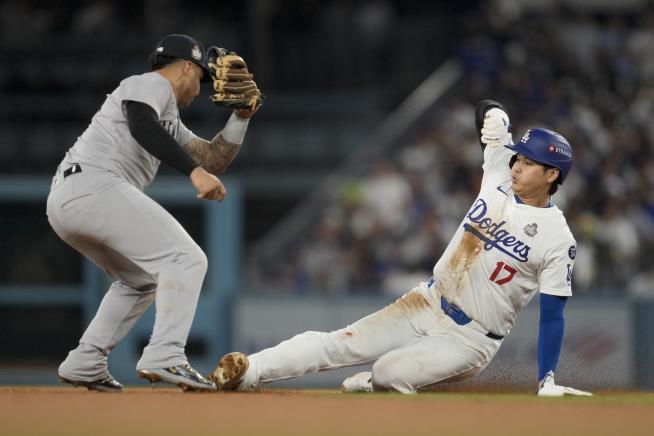 Dodgers Star Ohtani Undergoes Surgery