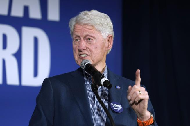 Clinton on Lewinsky Affair: 'I Live With It All the Time'