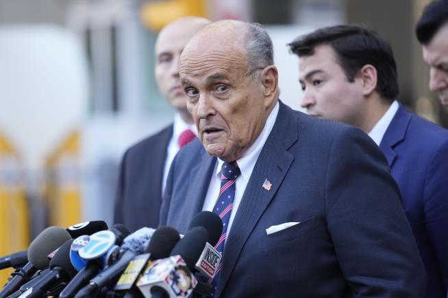 Giuliani's Lawyers Ask Judge to Take Them Off Case