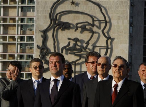 Medvedev Gets Cozy With Castro