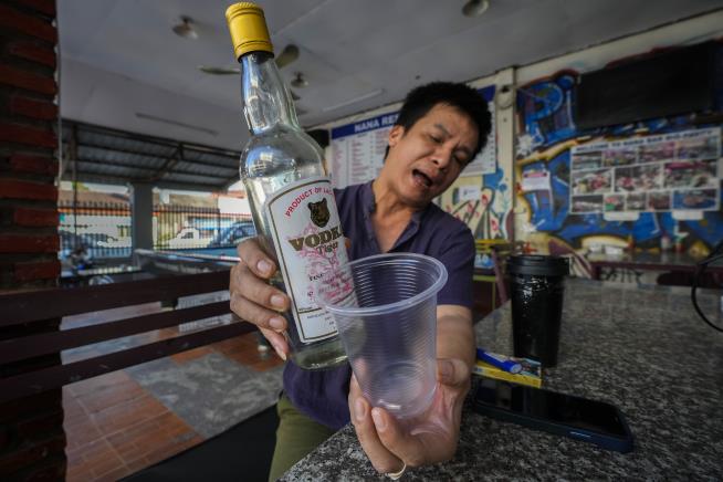 6 Tourist Deaths Highlight Problem of Tainted Booze