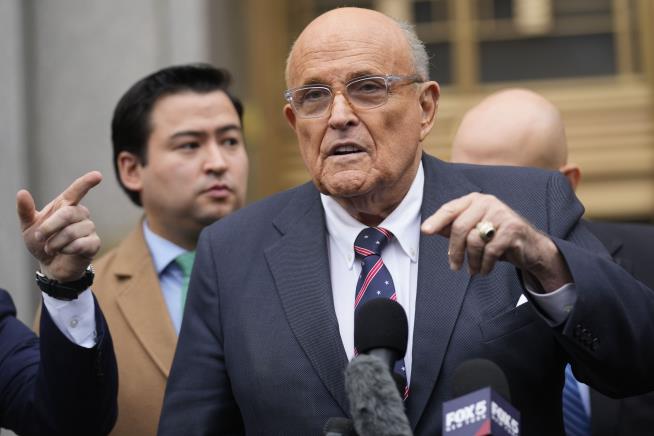 Angry Giuliani in Court: 'I Can't Pay My Bills'