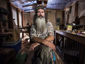 Duck Dynasty Patriarch Has Alzheimer's, Family Says