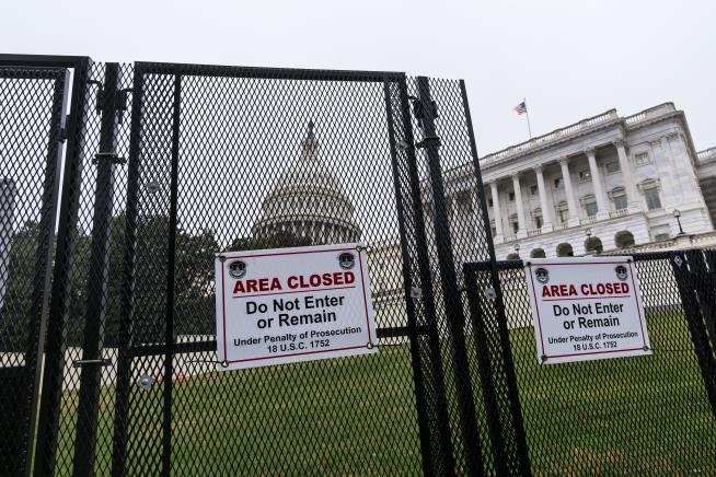 Democrats Give Reasons Behind Inauguration Decisions