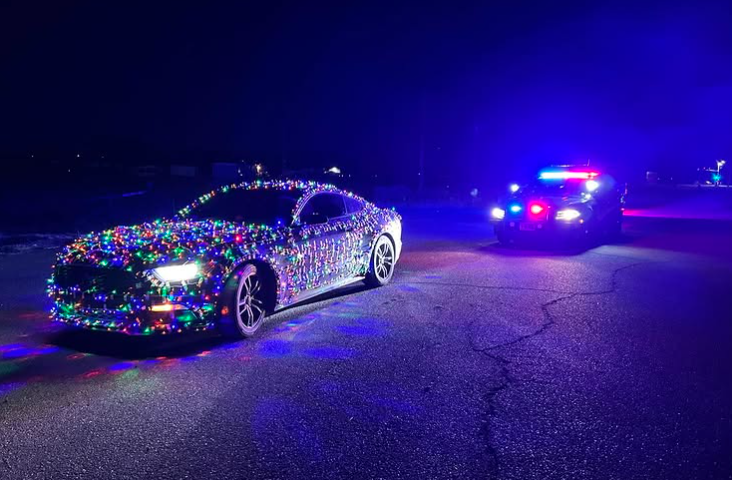 Police: Please Prevent Hanging Yuletide Lighting on Your Automobile