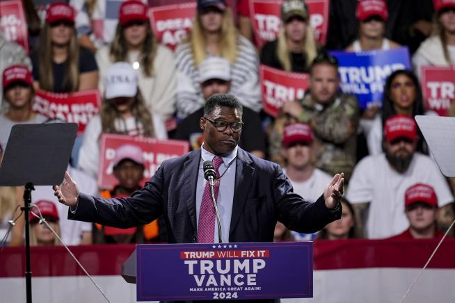 Trump Taps Herschel Walker for Ambassador Job