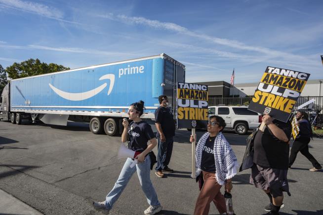 With Days 'til Christmas, Amazon Delivery Drivers Strike