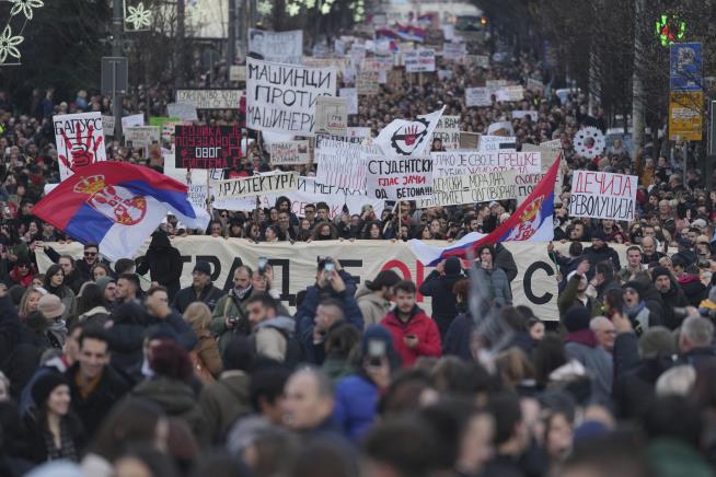 Thousands Protest Vucic's Reign in Serbia