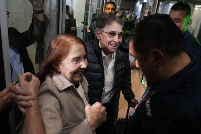 Colombian Drug Lord Fabio Ochoa Returns Home