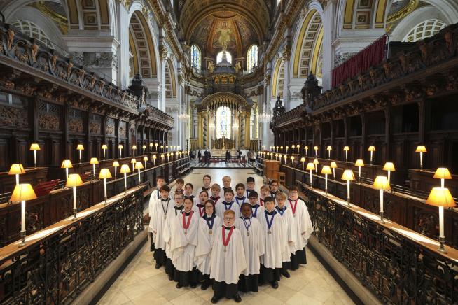 Girls Join Historic Choir at St. Paul's Cathedral