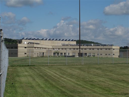 Ohio Prison Officer 'Murdered on Christmas Day'