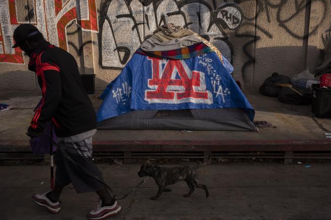 US Homelessness Rose 18% This Year, HUD Finds