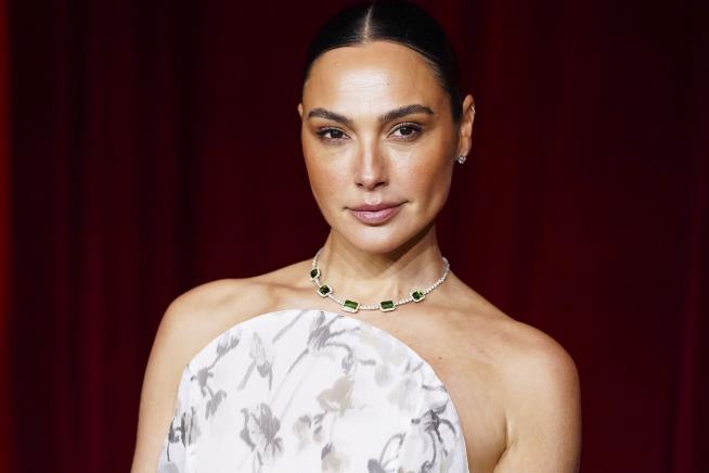 Behind Gal Gadot's Pregnancy Headaches, a 'Terrifying Truth'