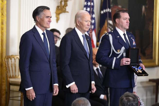 Biden Bestows Medals on 19 'Truly Extraordinary People'