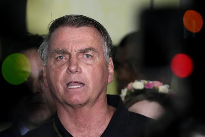 Bolsonaro Gets Invite to Trump Inauguration, but There's a Snag