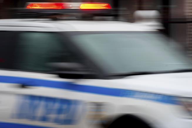 After Assessing Toll, NYPD Limits High-Speed Chases