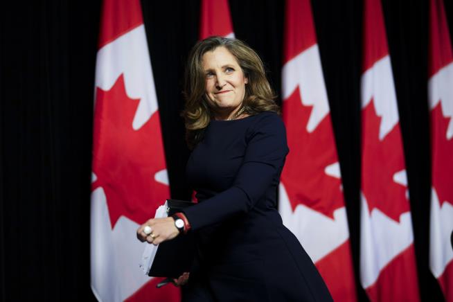 Woman Who Helped Sink Trudeau Enters Race to Lead Canada