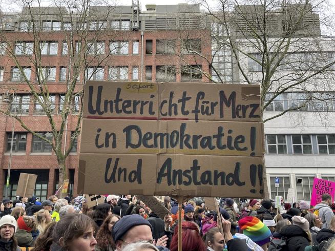 Thousands Protest AfD as Musk Addresses Its Rally