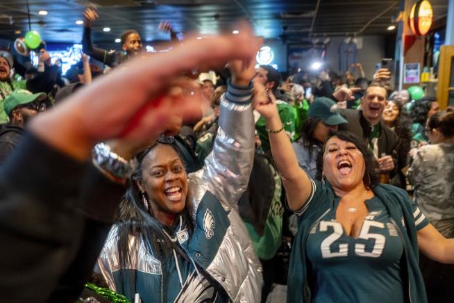 As Philly Celebrated, Eagles Fan Fell From Pole, Died