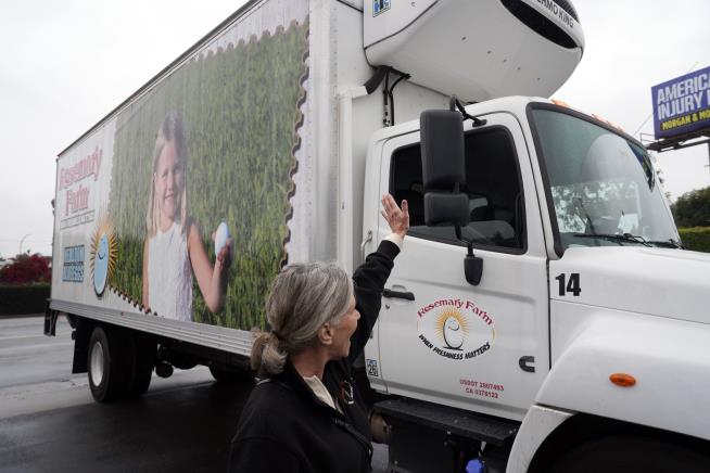 Farm Donates 325K Eggs to Wildfire Victims, Firefighters