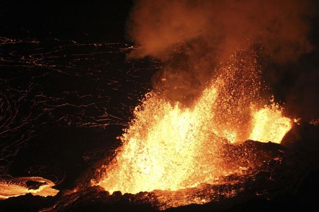 Kilauea Volcano Erupts Again on Hawaii's Big Island