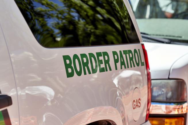 Feds: Border Patrol Agent Made Women Expose Themselves