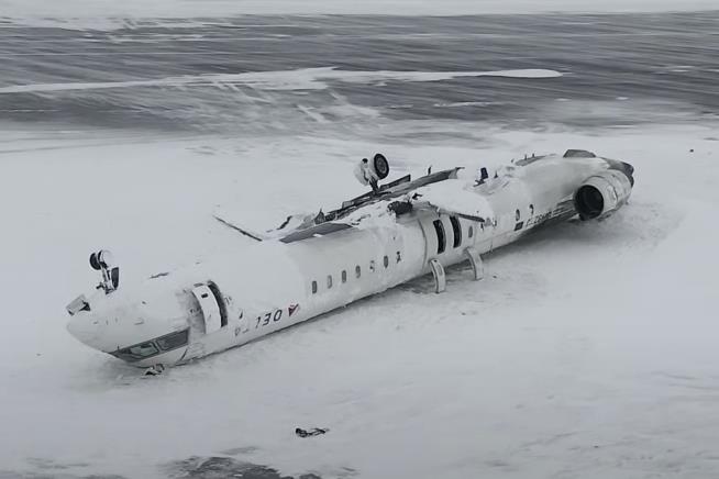 Plane That Flipped in Toronto Dropped 'Much Too Fast'