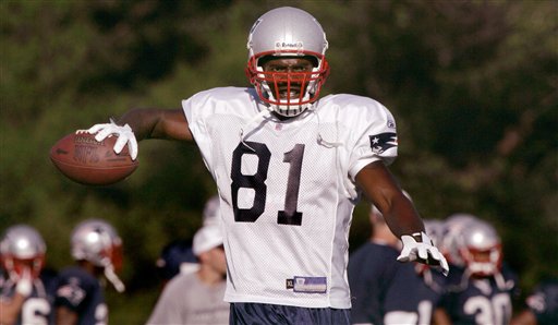 Moss Leaves Pats Practice with Injury
