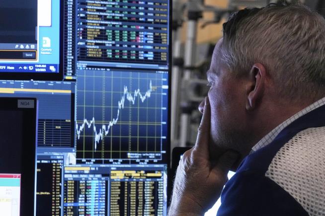 Stocks Climb for 9th Day, Regaining Lost Ground