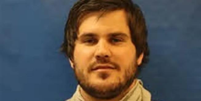 Cops: Texas Murder Suspect Ditches Monitor, Is On the Run