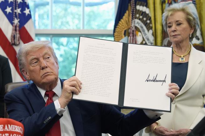 No Future Grants, Either, Administration Tells Harvard
