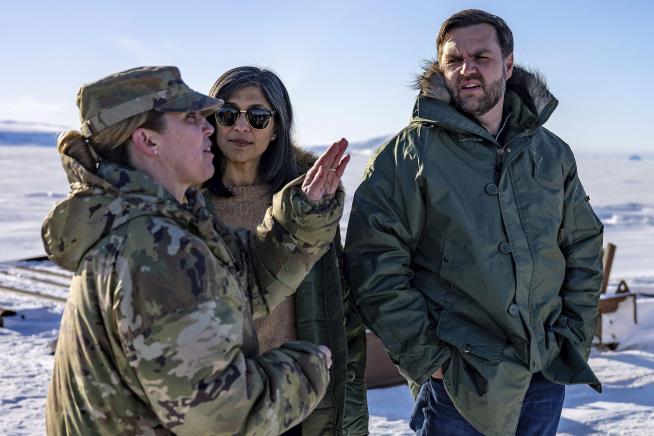 WSJ : Trump Admin Takes 'Concrete Step' in Push for Greenland