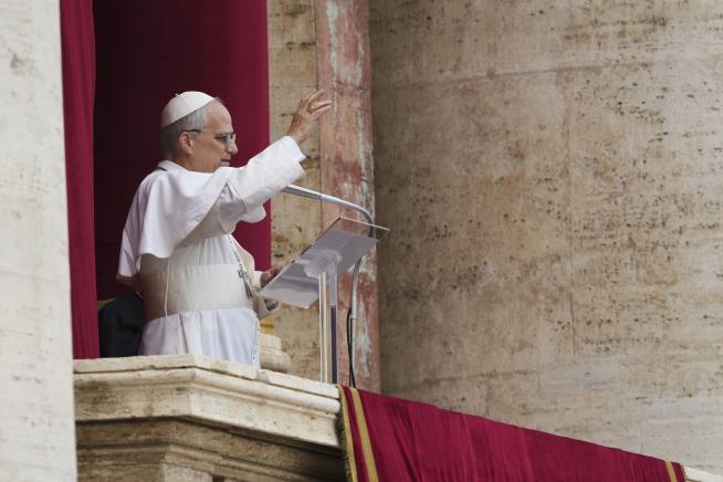 Leo's First Sunday Appeal: 'Never Again War'