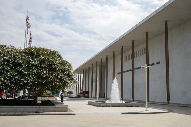 Kennedy Center Employees File for Vote on Unionizing