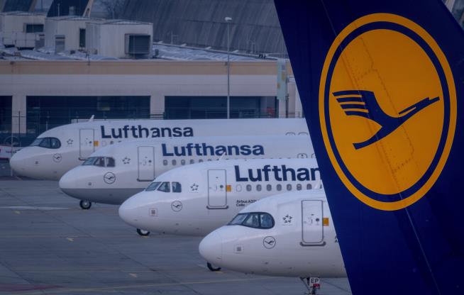 Plane Flew On After Co-Pilot Fainted: Report