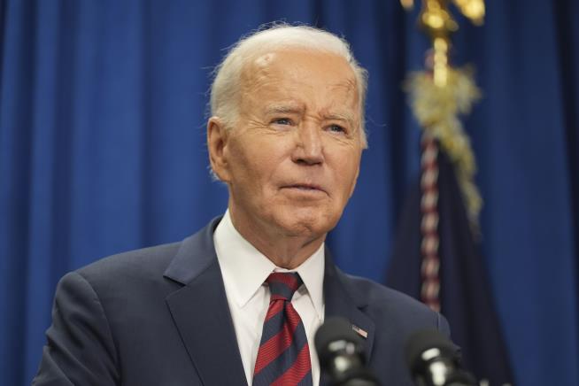 Reagan's Daughter to Biden: Speak About Cancer