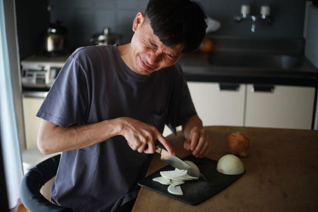 How to Stop Crying Over Onions: Get Sharp