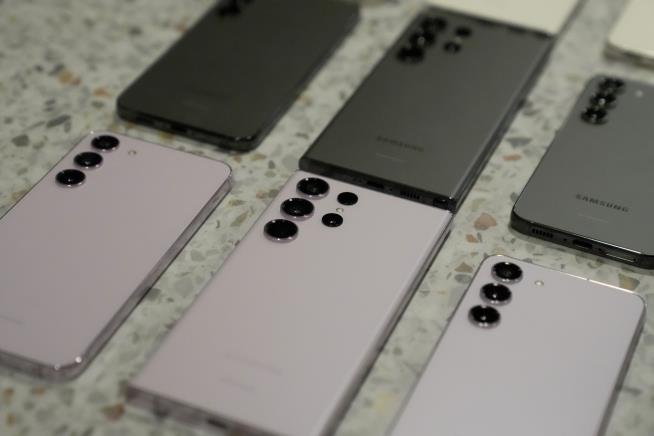 Trump Clarifies: Tariffs Are for All Foreign-Made Phones