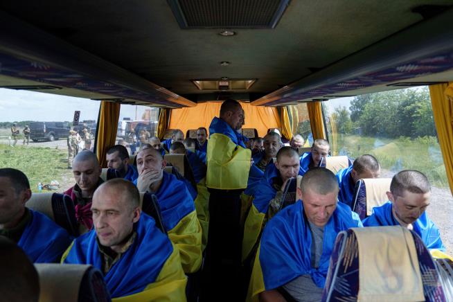 Photos Capture Plight of Ukrainian POWs