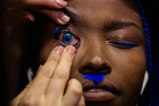 Humans Can Get Super Vision From These Contact Lenses
