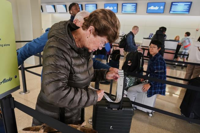 Airlines Are Making a Mint on Your Checked Bags