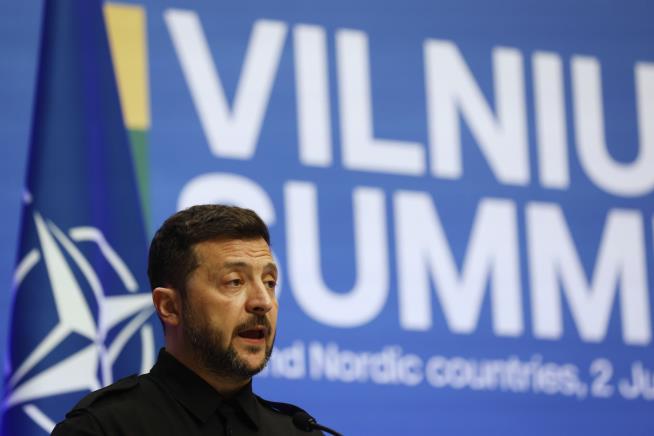 Ukraine, Russia Hold Peace Talks Despite Attacks