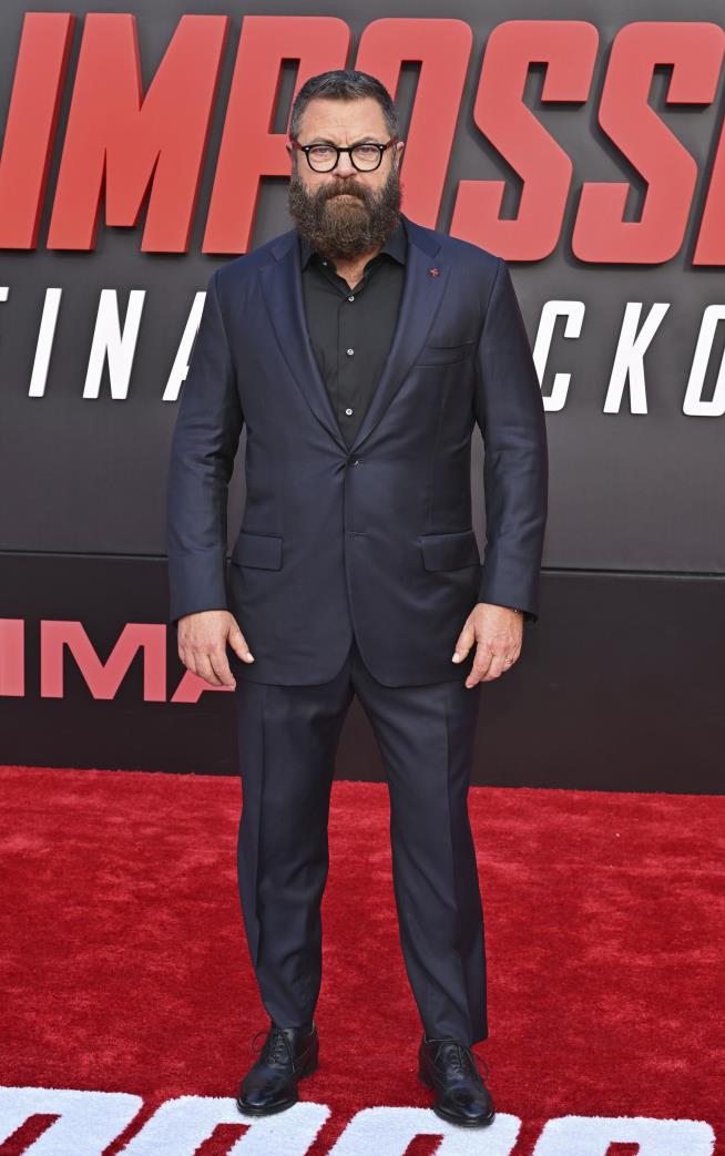 Nick Offerman Has No Patience for Homophobic Ron Swanson Post